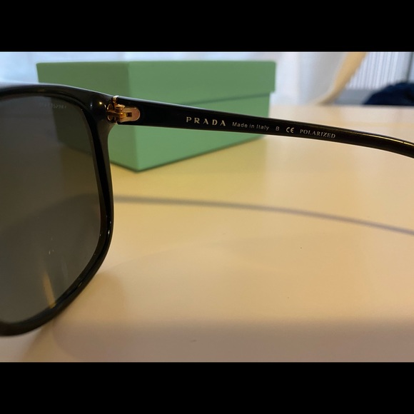 New Prada sunglasses - Picture 4 of 7
